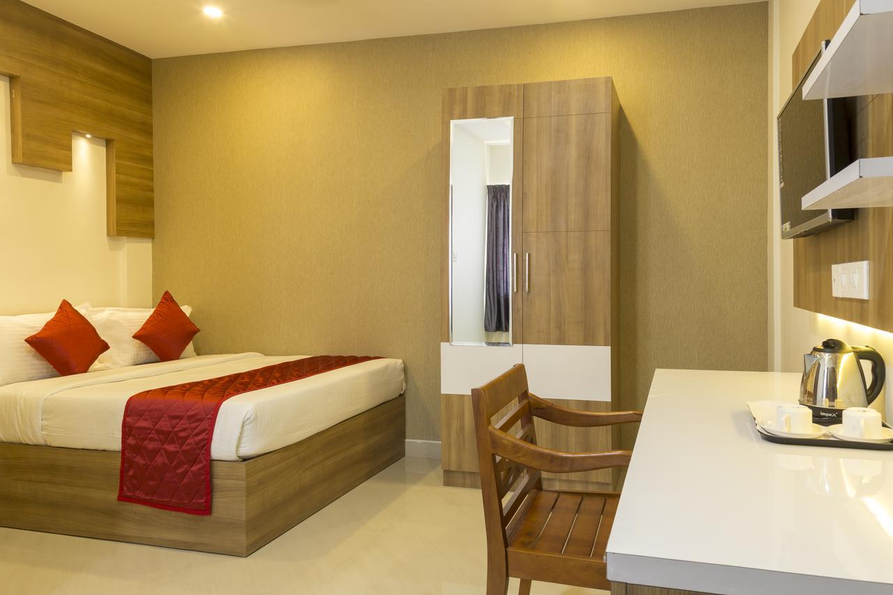 Hostess Thekkady Hotel Exterior foto
