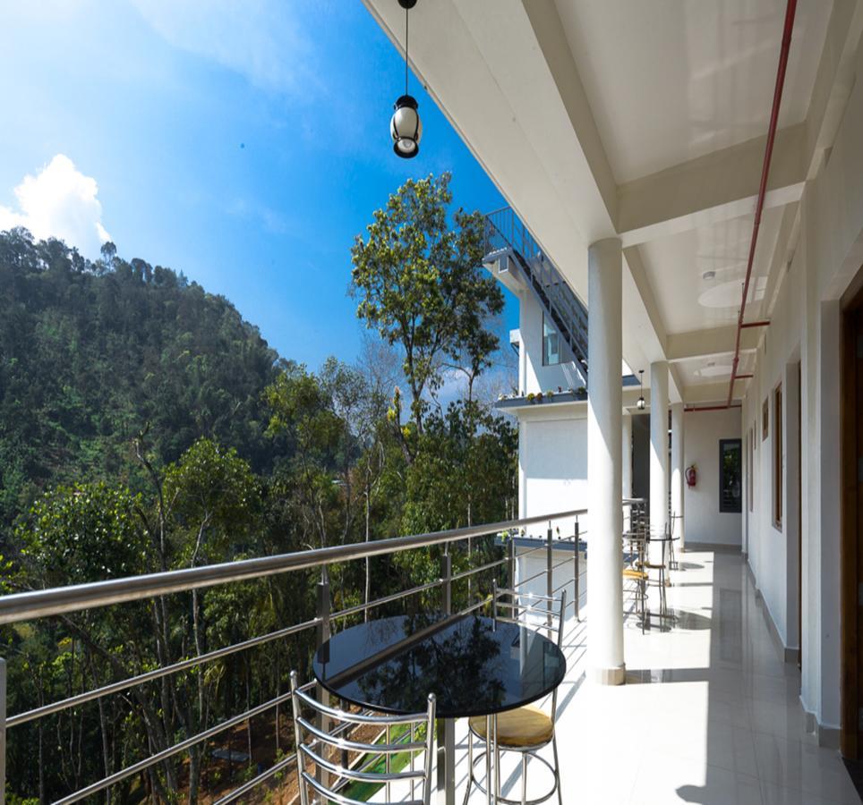 Hostess Thekkady Hotel Exterior foto