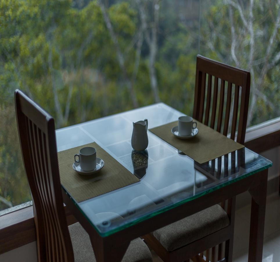 Hostess Thekkady Hotel Exterior foto